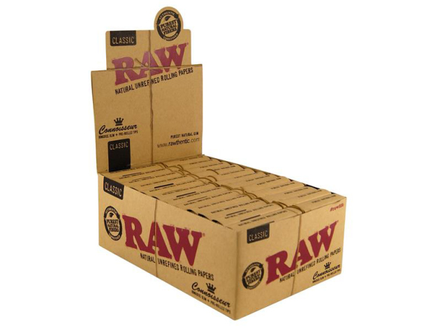 RAW Connoisseur Classic King Size Slim, 24 booklets each 32 leaves + 24 Prerolled Tips