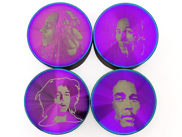 Grinder "Bob Marley" 4-tlg., Regenbogen, 37 x 50 mm; einzeln