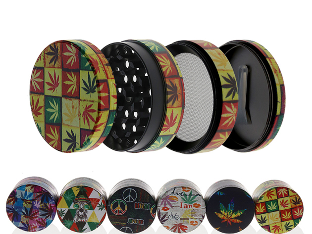 Grinder "Reggae Hanf" Metall; 4-tlg.;  6 versch. Motive; 52 x 35 mm; einzeln