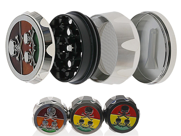 Grinder "Skulls" Metall; 4-tlg.; 3 versch. Motive und Farben; 55 x 41 mm