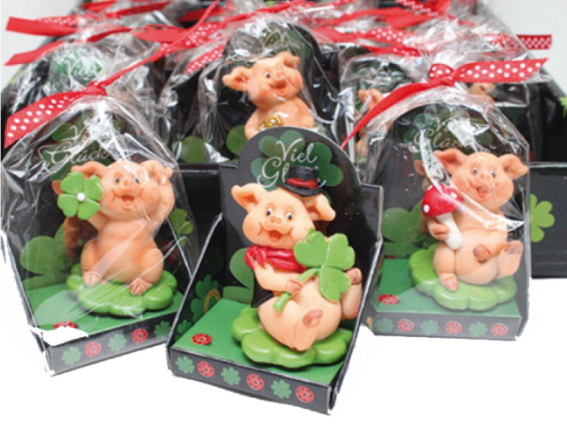 Glücksbringer - Schwein m. Kleeblatt o. Pilz, 7 x 5 cm, sortiert, 48er Display