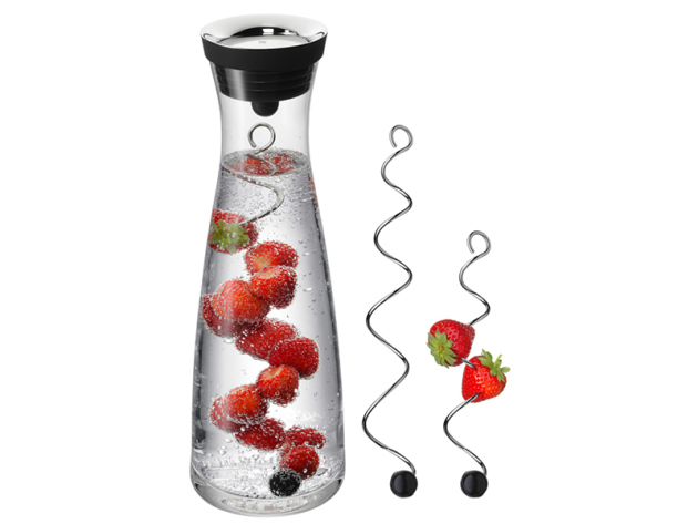 WMF Basic Wasserkaraffe mit 2 Fruchtspießen, UVP: 48,99 Euro