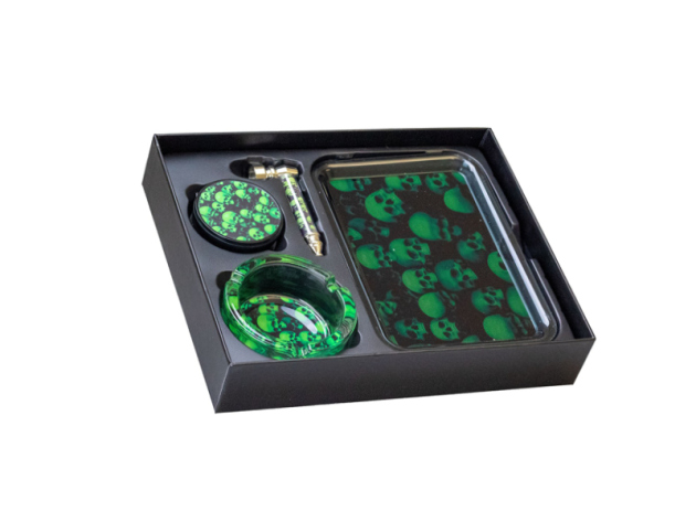 Raucher-Set "Skull Design" Grinder+Pipe+Ascher+Tray