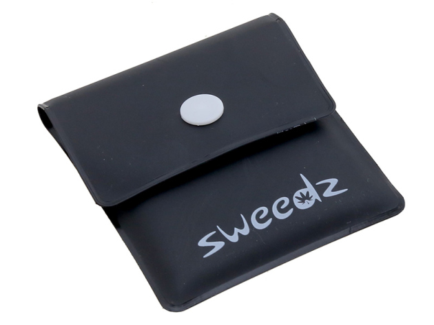 Taschenascher "Sweedz"; schwarz mit Druckknopf; 10er Pack